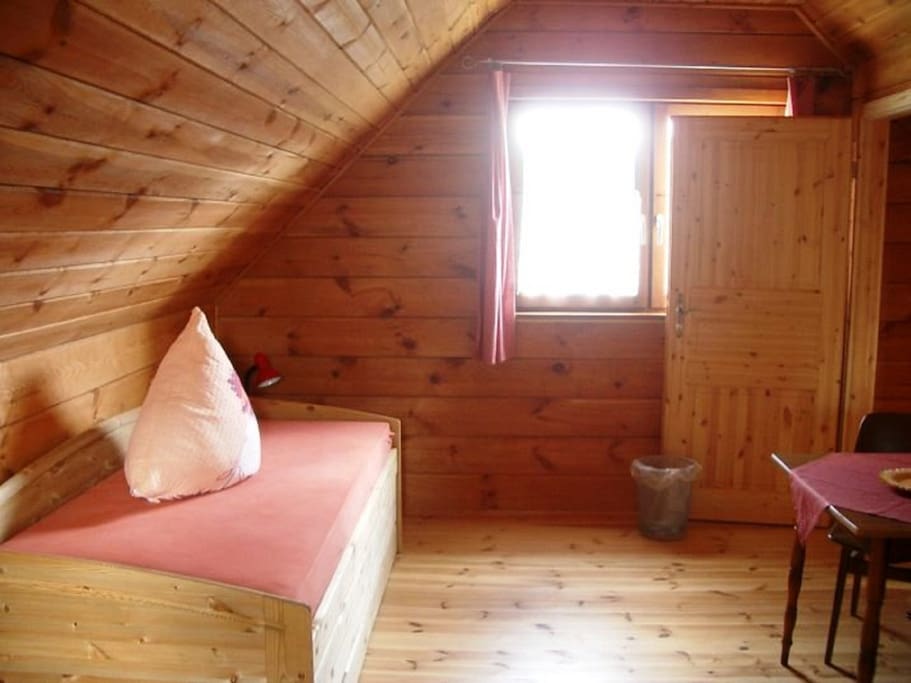 Schlafzimmer 2 mit 3 Einzelbetten