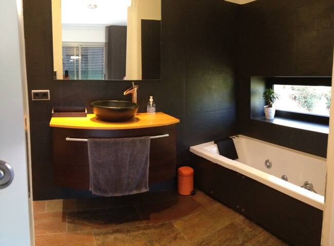 Espectacular Villa en Aiguafreda gallery image 2