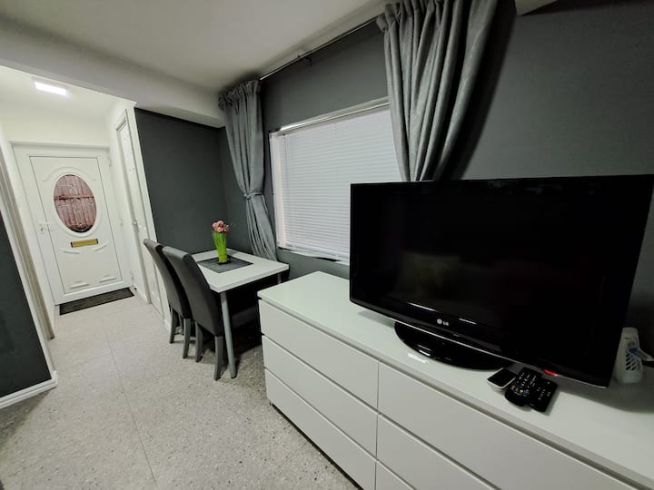 Glasgow Studio - Glasgow