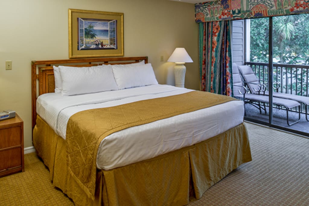 King bed with patio.