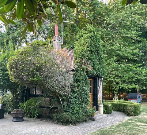 The Hobbit House in Thorn