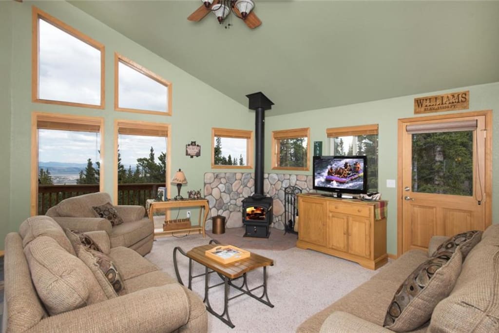 Upper level seating area - great for morning sunrises, gathering with family or snuggling in for an evening movie.