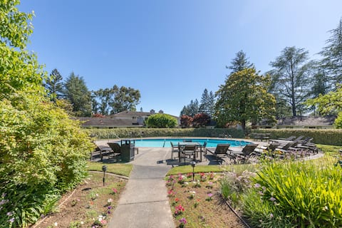 Top Airbnb: Silverado Resort Condo with Pool in Napa