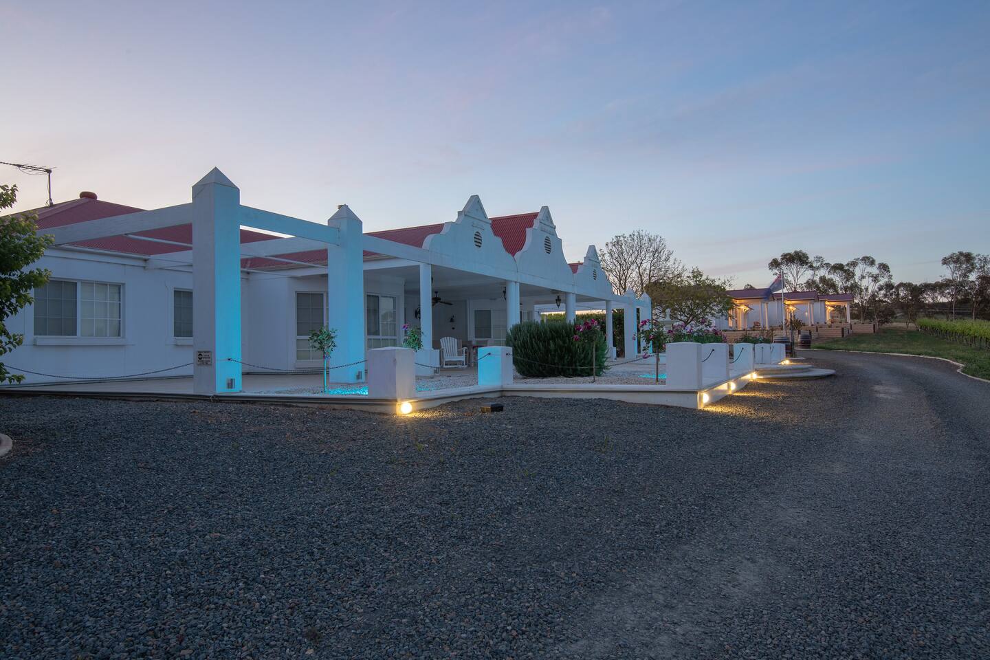 1837 Barossa Luxury Vineyard Cottage. S Australia
