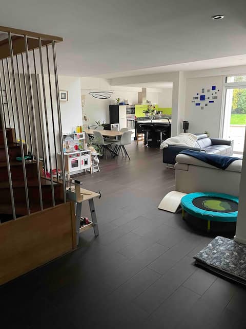Very pretty house of 220m2 near the city center