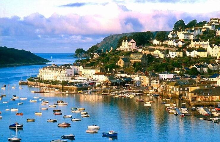 Charming Shabby Chic Salcombe Holiday Home Cottages For Rent In