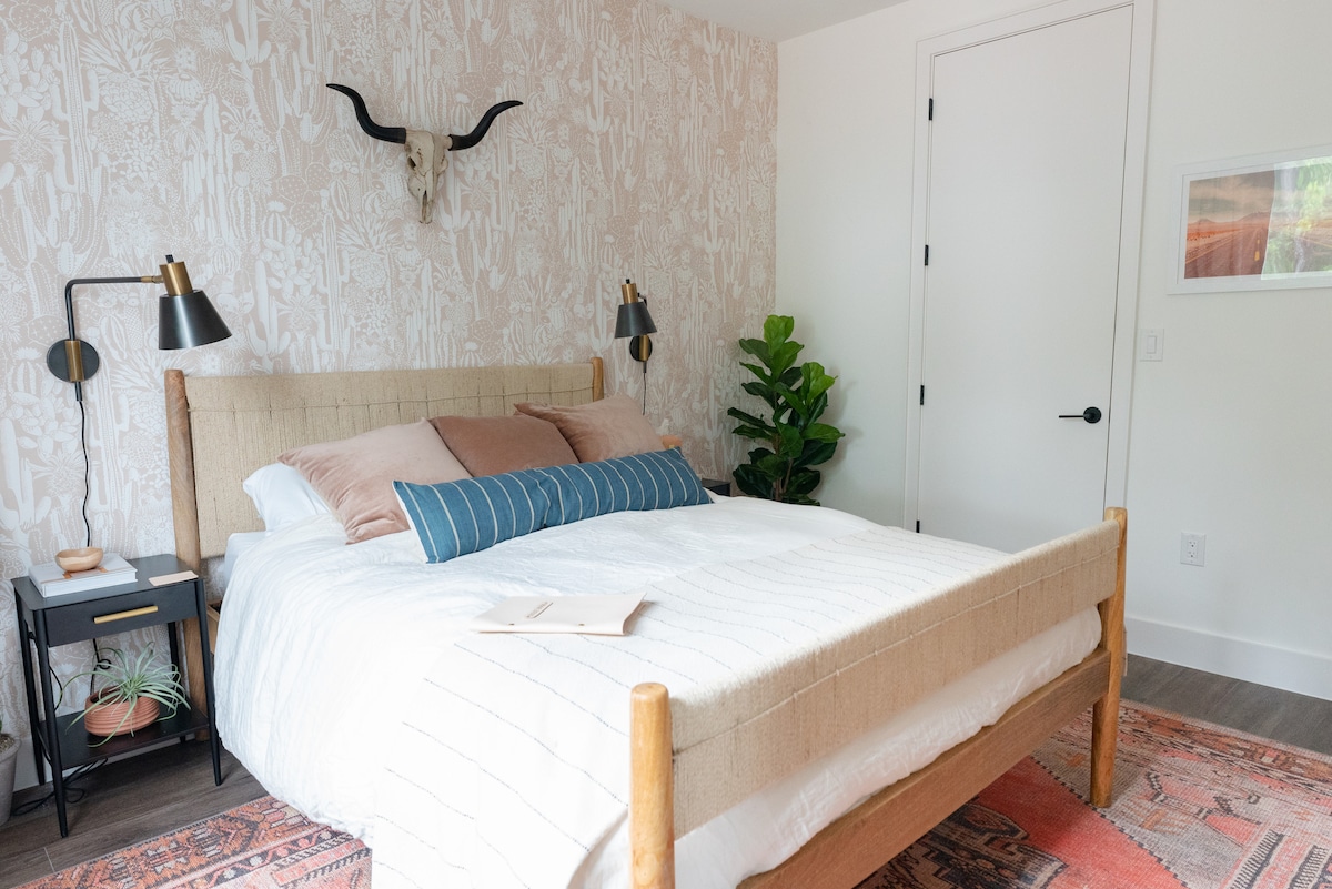 Celebrity Designer Condo in East Austin