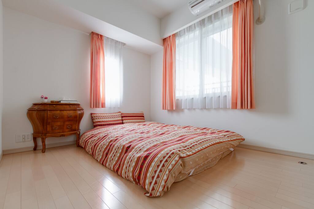 Room2