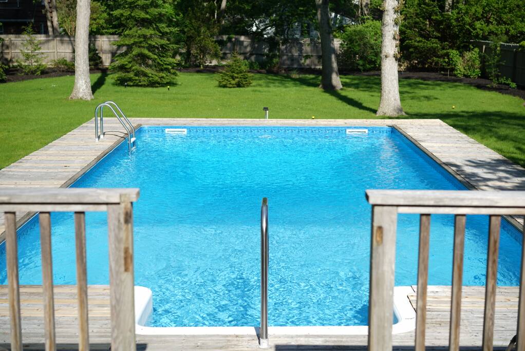 Extra-large Pool