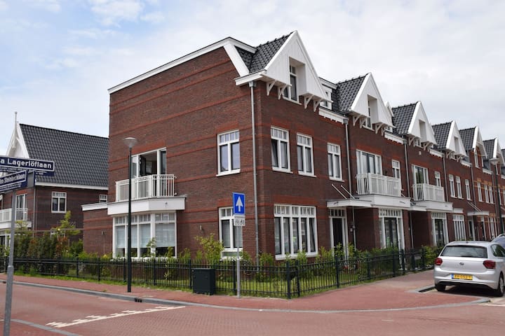 Airbnb Leidschendam Vacation Rentals Places To Stay South