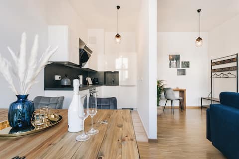 NEU! Residenz direkt an der Frauenkirche + NETFLIX