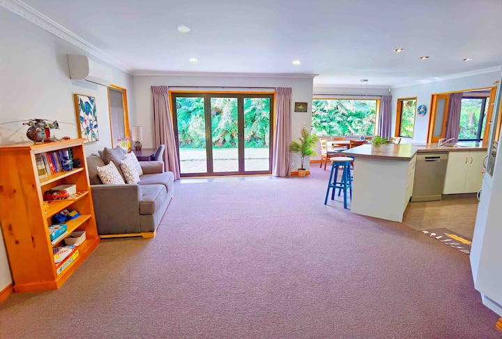 Tranquil Stream Villa - Rotorua