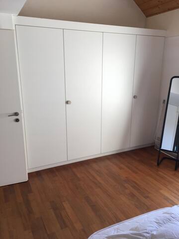 Superbe appartement proche du lac et de la Gare gallery image 3