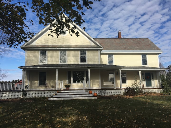 Carriage House Loft - Shelburne, VT