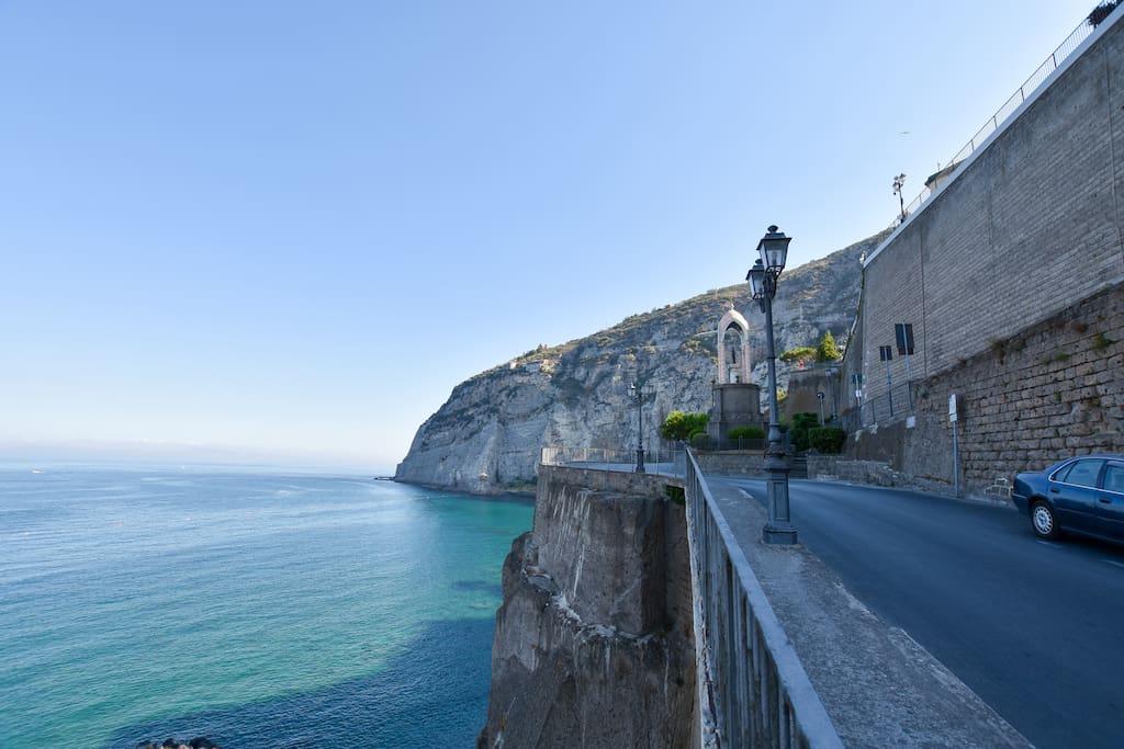 The sea of Meta di Sorrento