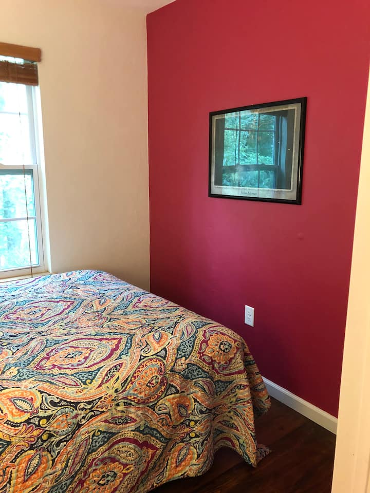 Queen bed with a view