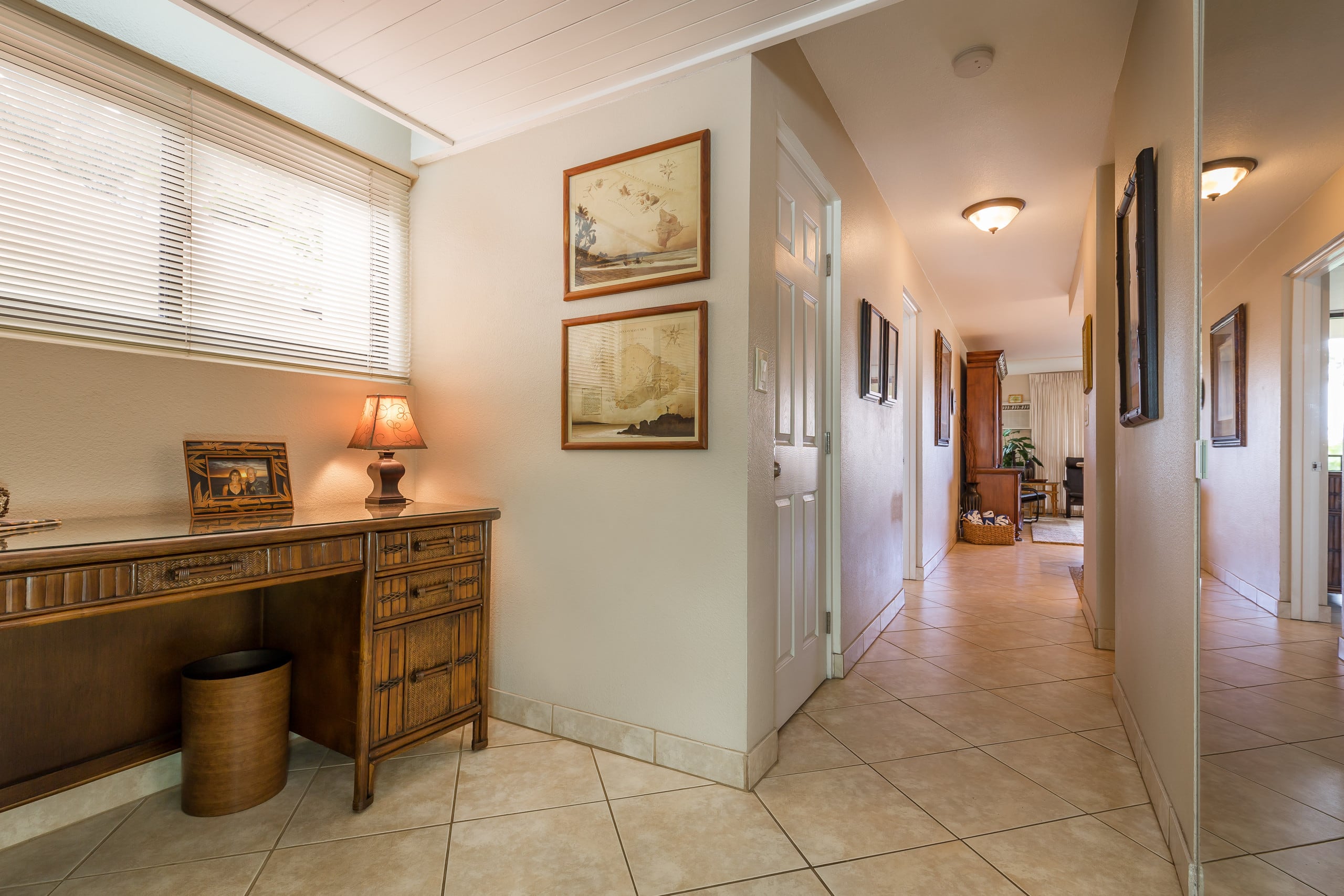 Rare Single Level 2 Bedroom With 2 Lanai's-AC - Image 23