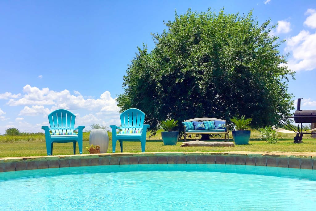 Seating around the pool provides a perfect place to sit and relax after a long day at the lake.