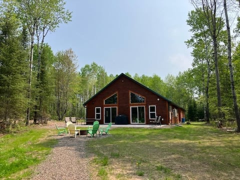 New waterfront cabin on 18 acres, trail access