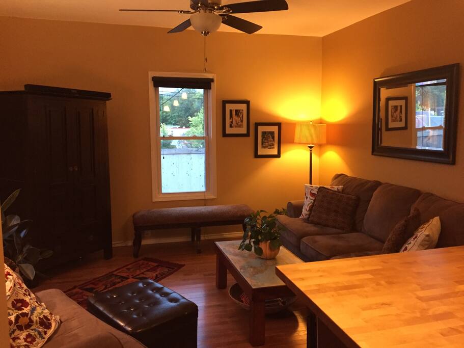 Lovely dining area and living area