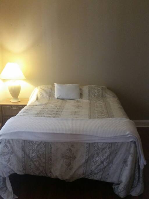 Bedrooms all have the linens and pillows