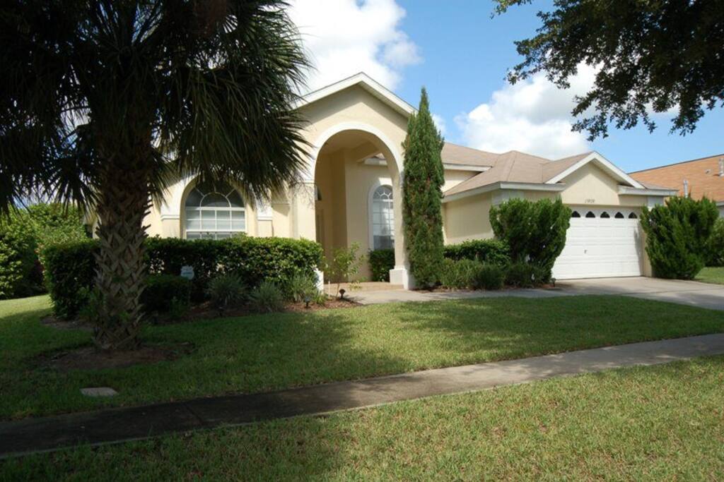 This is the ideal base for your next family vacation to Walt Disney World Resort in Orlando, with its amenity and beautiful surroundings,