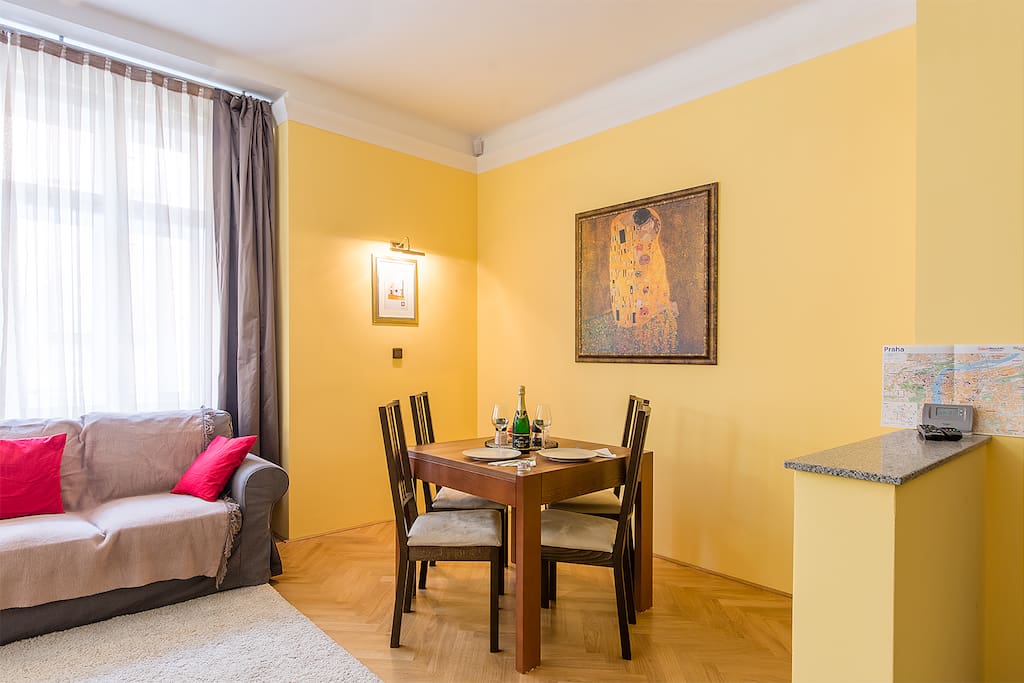 LIVING ROOM -> 4-CHAIR TABLE FOR LUNCH/DINNER ...