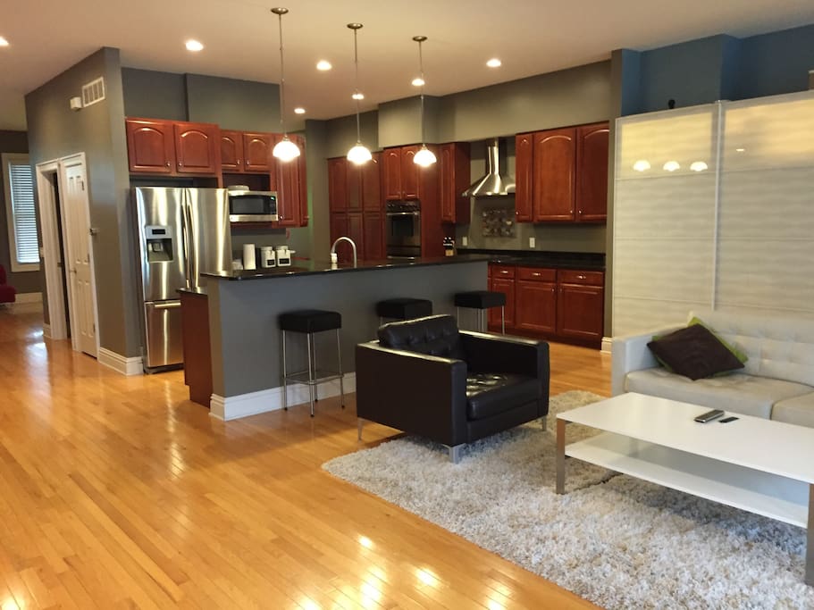 1st floor living room and kitchen