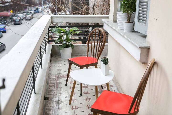 #FLH – Authentic Retro Flat in CityCenter gallery image 5