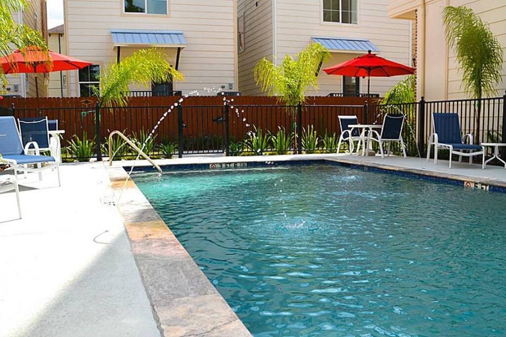 Community pool