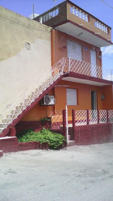 Frente de la casa.