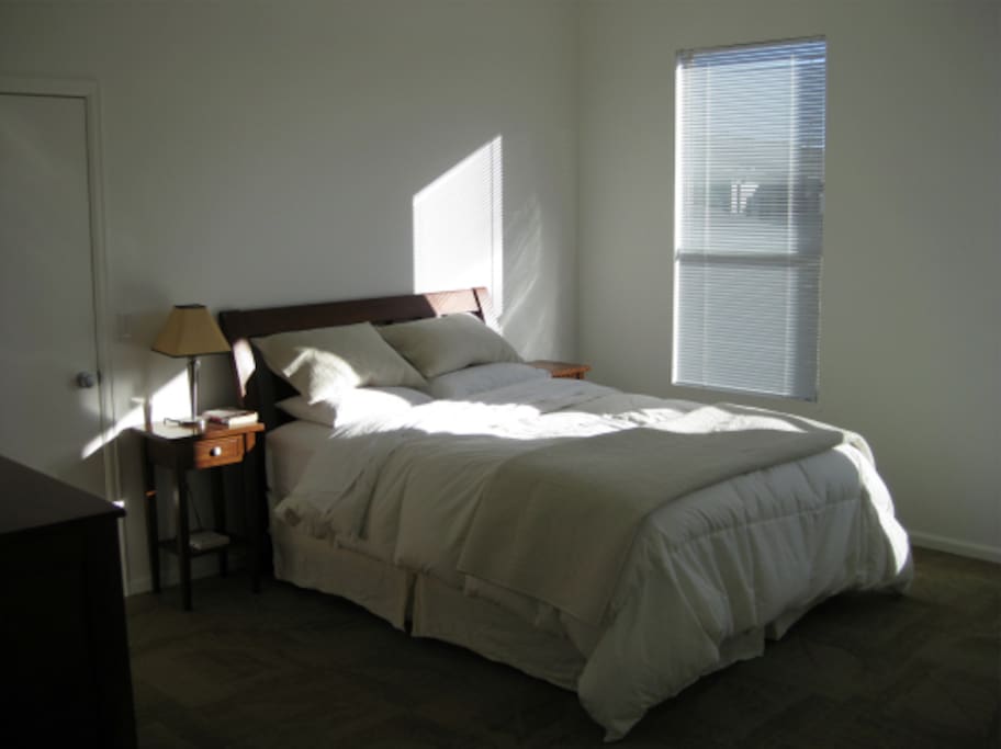 Cozy bedroom for 2