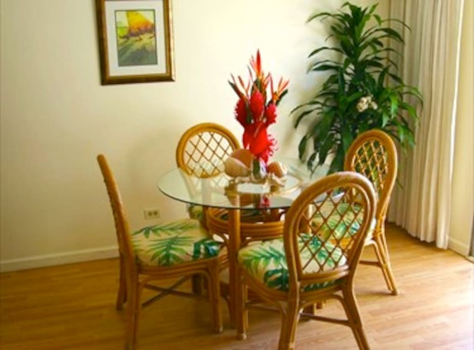 very cozy hawaiian style dining area with great ocean view