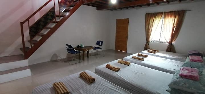 Linaolakefarmresort Comes With Swimmingpool & Lake - Hinigaran