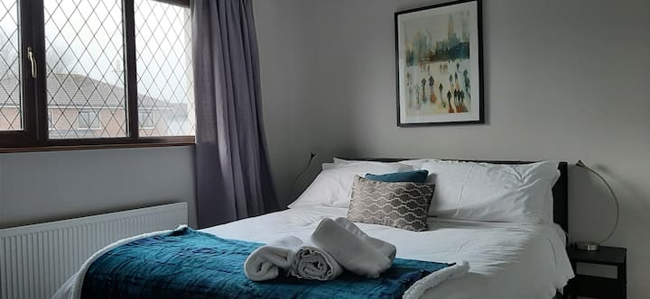 Comfy Double Ensuite Room In Galway City - Galway