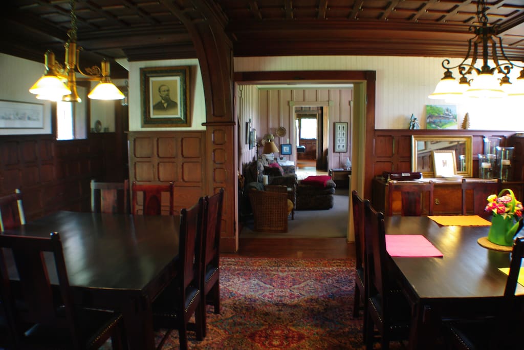 Dining room with seating for 16