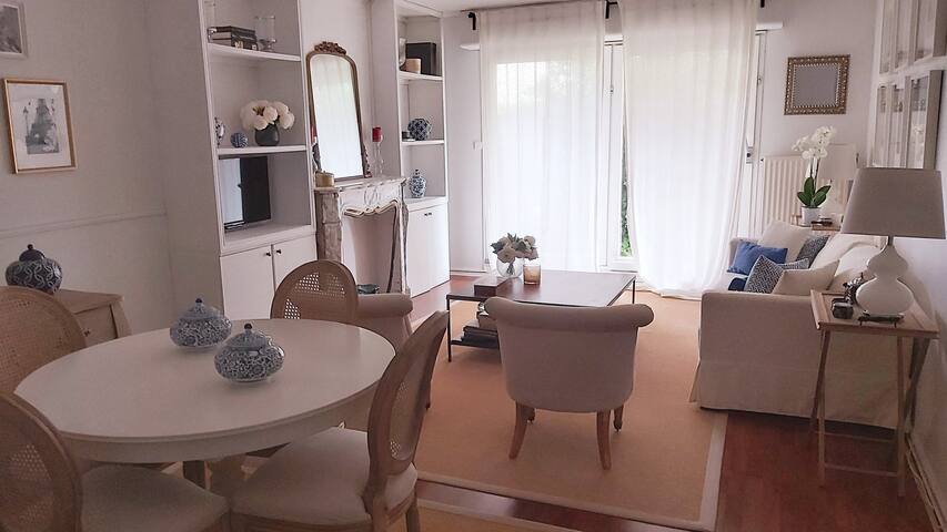 4pers 2 chambres + Lit bébé Wifi + Parking privé gallery image 2