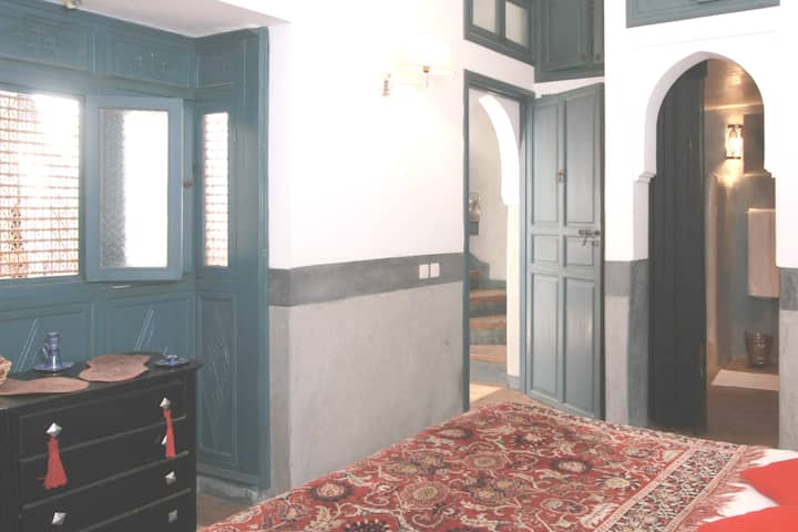 Riad Dar Marly...Marrákeš 
Chambre Zaouia
Bedroom Zaouia

Airbnb Maroc 