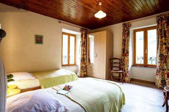 غرفة النوم 3. سريران فرديان. الطابق 2