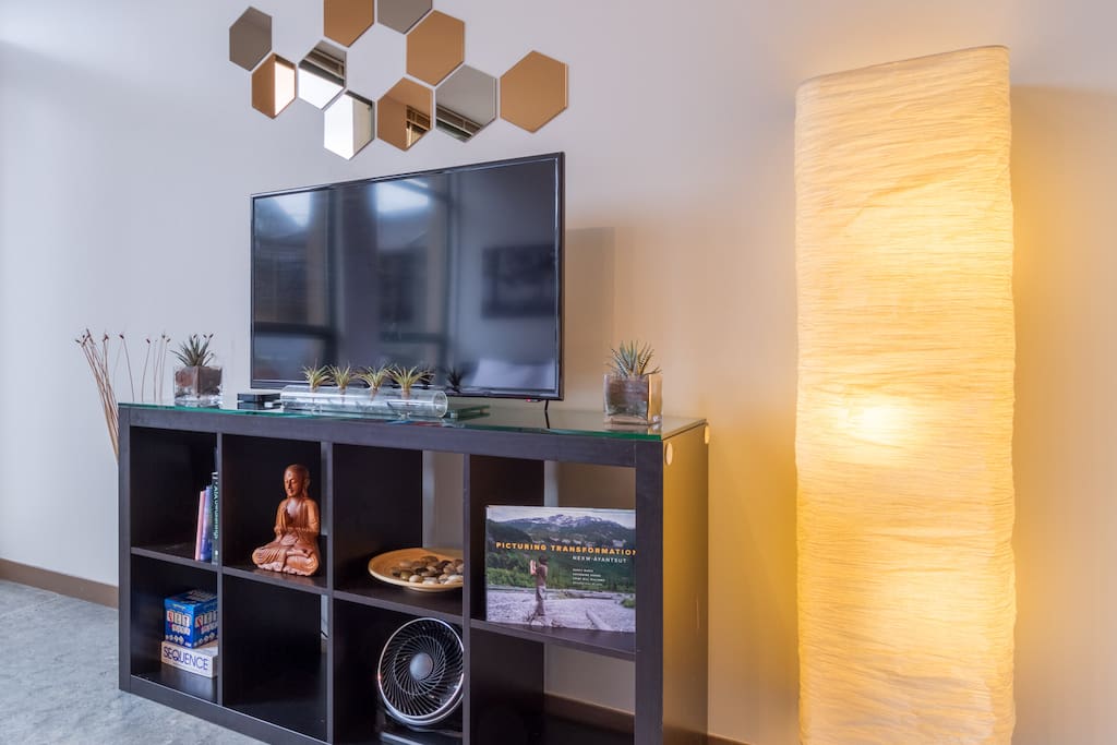 Tv with Apple TV, netflix