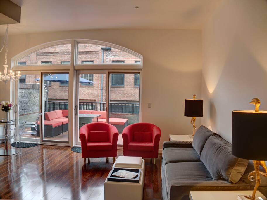 This light-filled loft is equipped with brand new EVERYTHING.