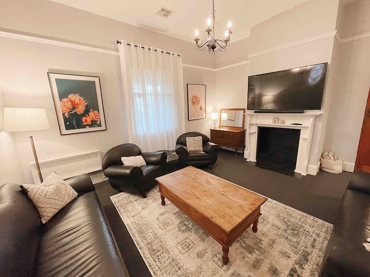 Heritage Character | Modern Conveniences - Launceston