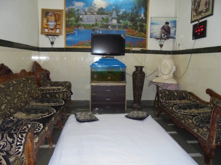 Happy Room