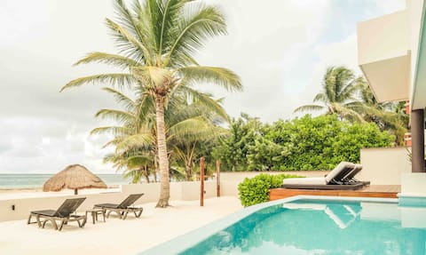 Luxury Beachfront Villa in Puerto Morelos
