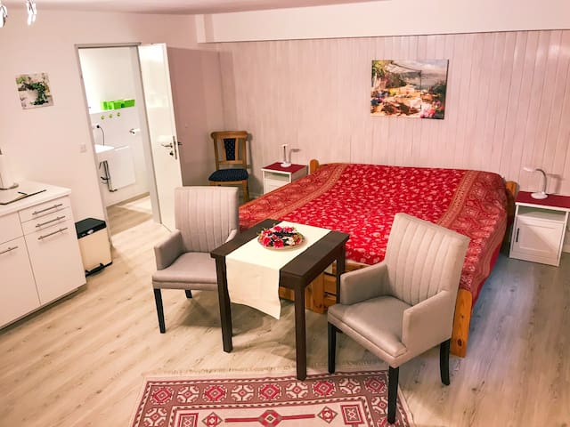 Airbnb Erkrath Vacation Rentals Places To Stay