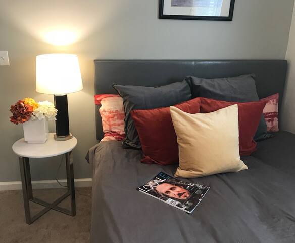 Large room with desk and European hospitality!