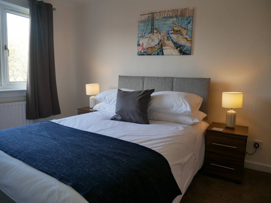 Spacious bedroom