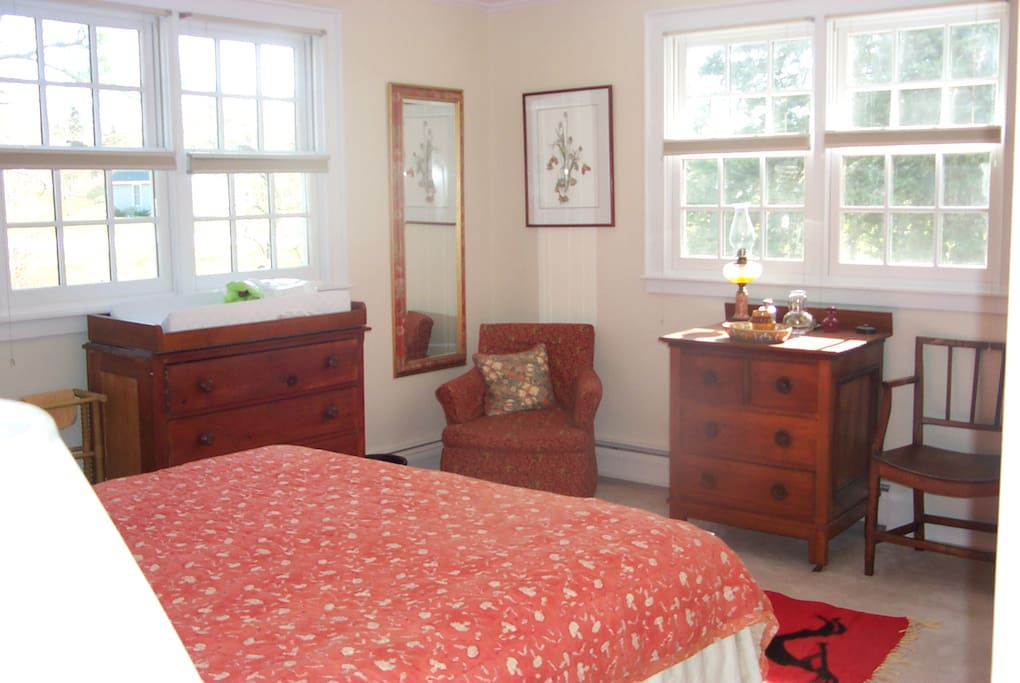 Downstairs double guestroom