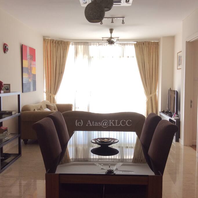 Living and dining area - view from the front door looking in.