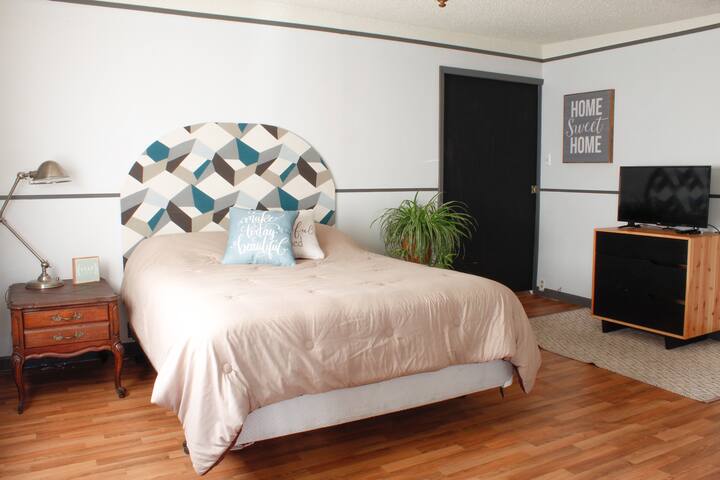 In Law Suite with Private Entrance